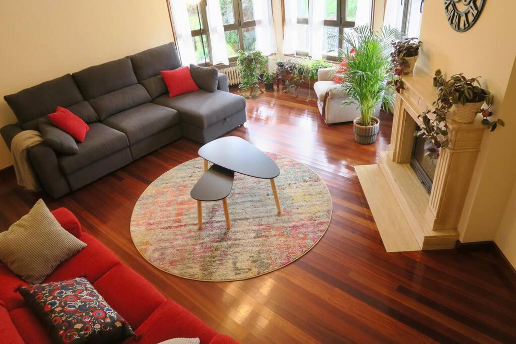 Willa La Casona De La Carbayeda Oviedo Zewnętrze zdjęcie